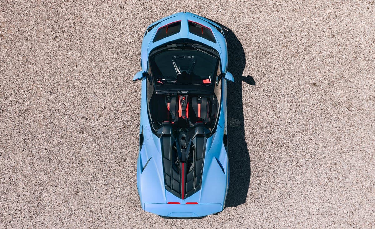 Lamborghini Fenomeno Roadster nhìn từ trên cao